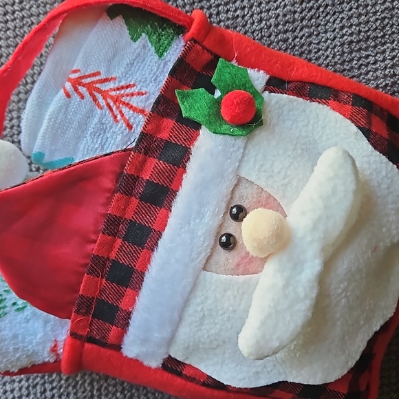 HOLIDAY KITCHEN HAND TOWELS - Picture 2 of 11